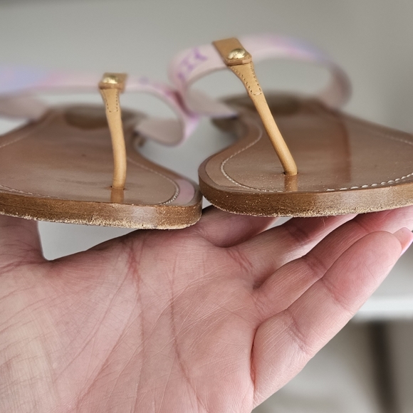 Louis Vuitton Sunny Pastel Flat Thong Sandal - Picture 6 of 9